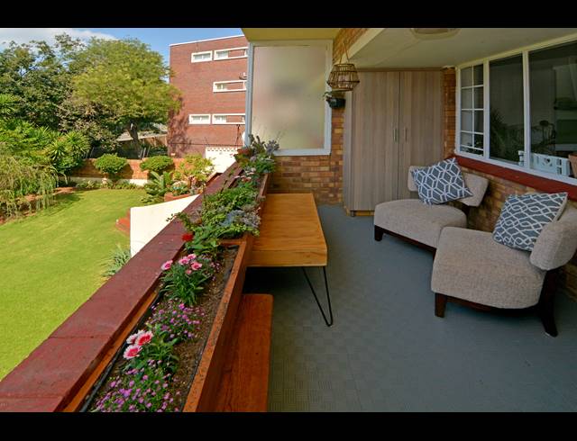 1 BEDROOM APARTMENT FOR SALE IN WAVERLEY